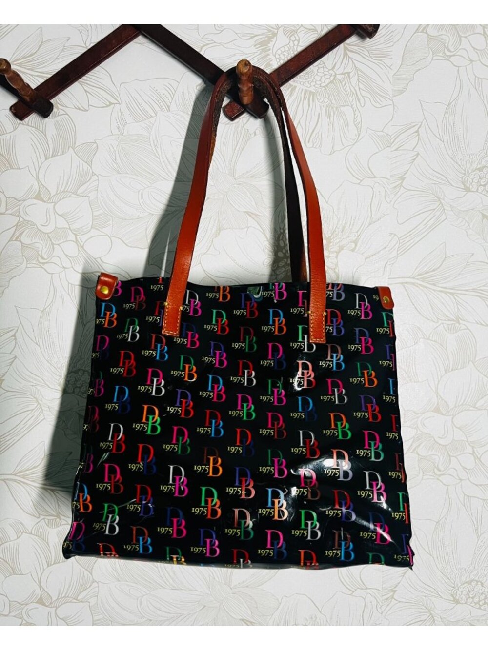 Dooney & Bourke Multicolor DB 1975 Logo Lunch Tote Shopper Tote Bag With Leather